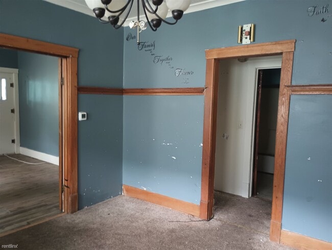 Building Photo - 2 br, 1 bath House - 2420 North Peoria Avenue
