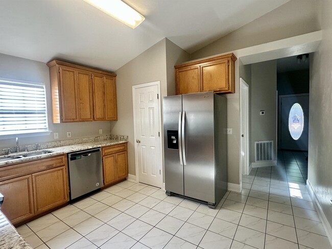 Foto del edificio - 3275 Addison Ln