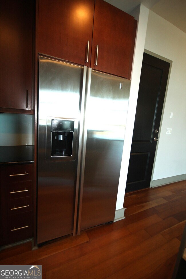 Foto del edificio - 4561 Olde Perimeter Way