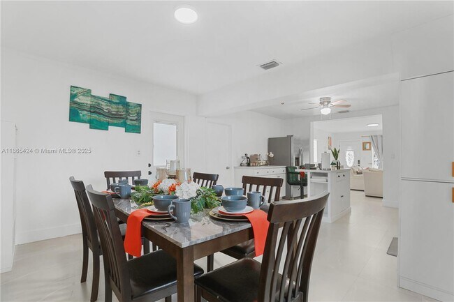 Foto del edificio - 3880 NW 5th St