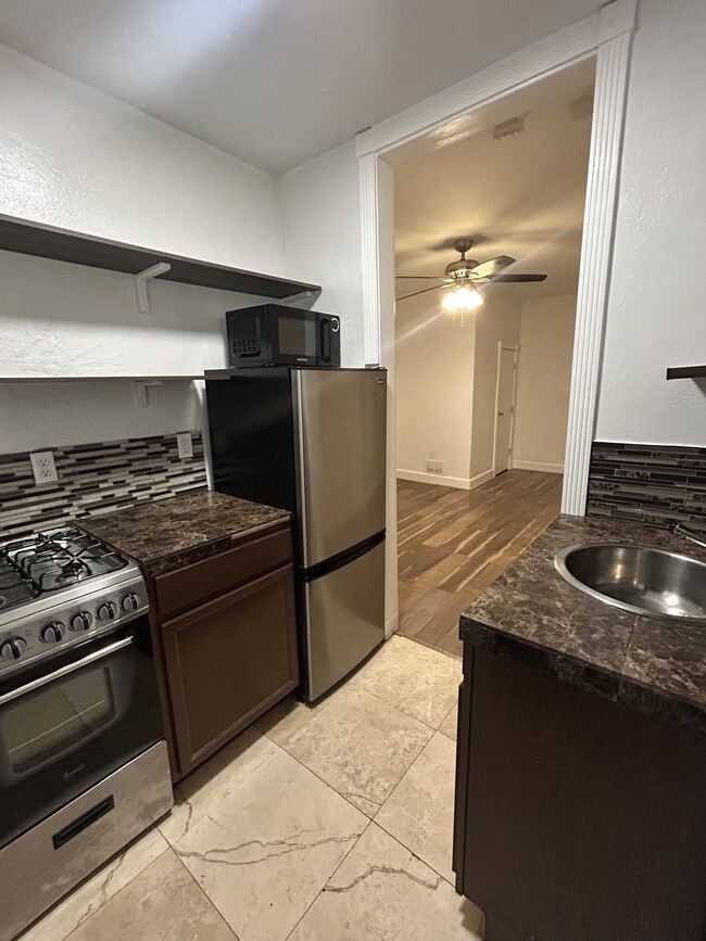 Kitchen - 1579 Franklin St