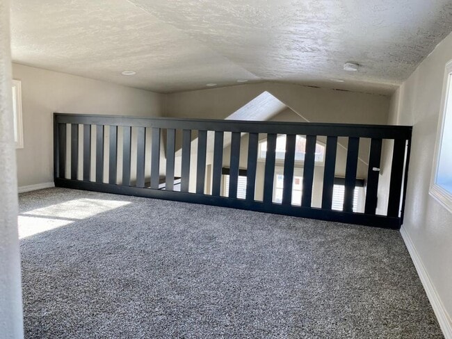 Foto del edificio - 401 S 1st St