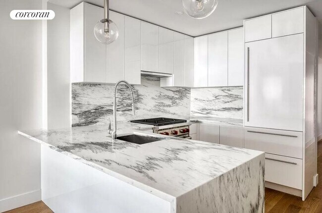 Foto del edificio - 427 E 90th St