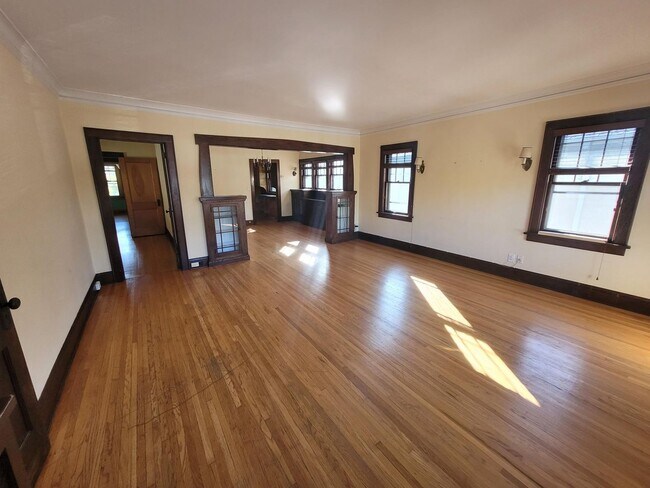 Building Photo - 4529-4531 Aldrich Ave S