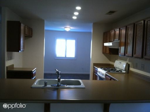 Building Photo - 4213 E Villoy Ave