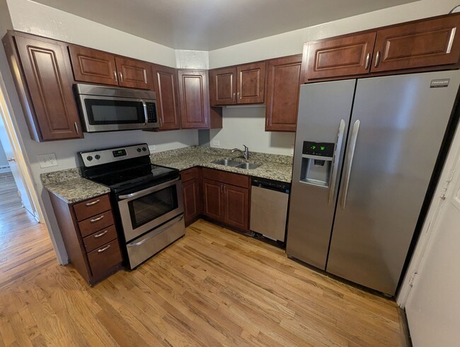Foto del edificio - Ravenswood Renovated One Bedroom