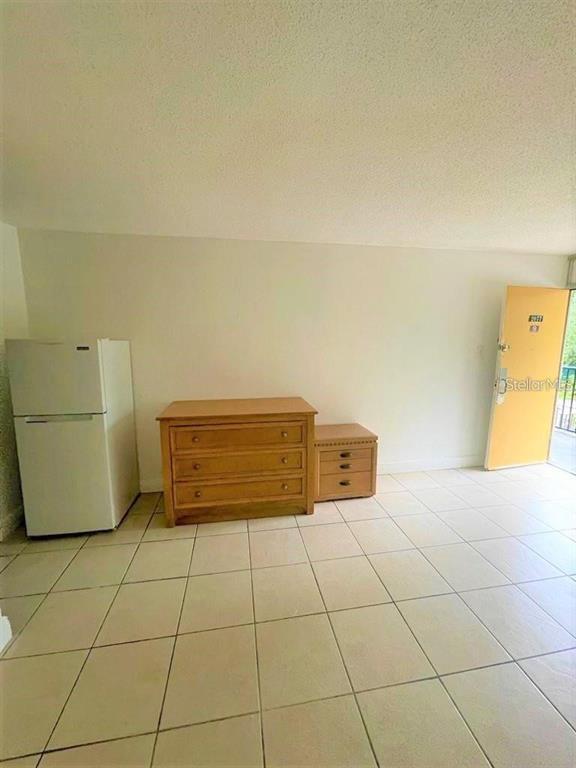 Building Photo - 7900 S Orange Blossom Trail