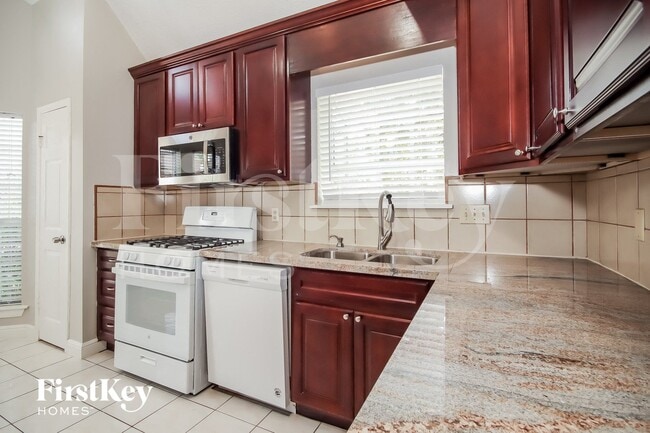 Foto del edificio - 14703 St Cloud Dr