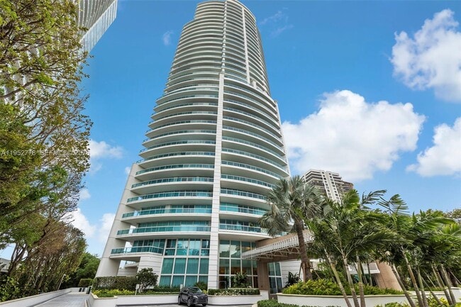 Foto del edificio - 2127 Brickell Ave