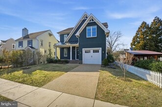 Building Photo - 1618 N Danville St