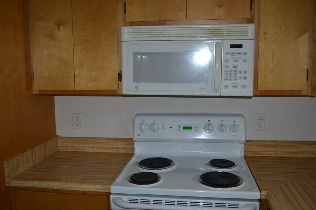 Foto del edificio - Apartment For Rent