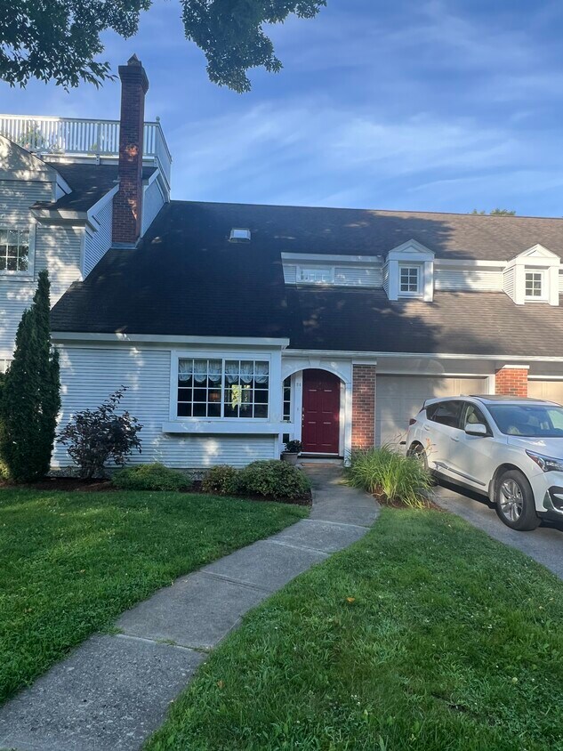 24 Oakbeach Dr, Burlington, VT 05401 Townhome Rentals in Burlington