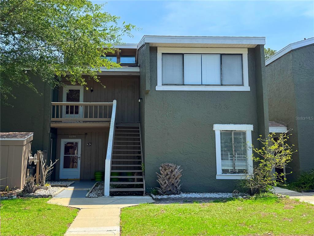 Foto principal - 6094 Peregrine Ave