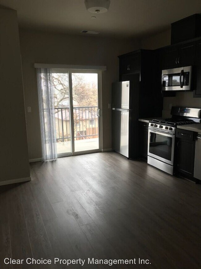 Foto del edificio - 3 br, 2 bath Apartment - 3548 Oak Street #203