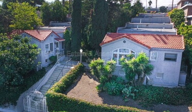 Building Photo - 807 1/2 Oro Terrace