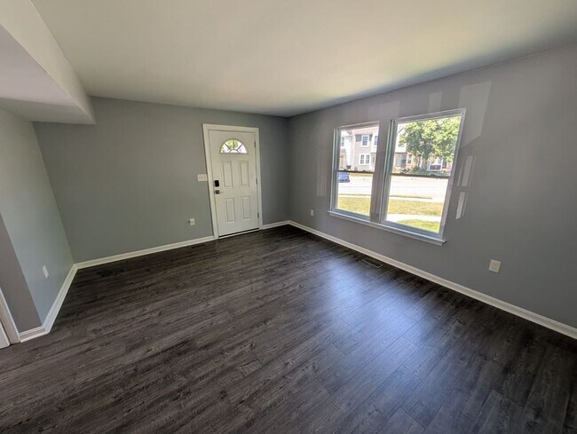 Building Photo - 15300 Gunsmith Terrace