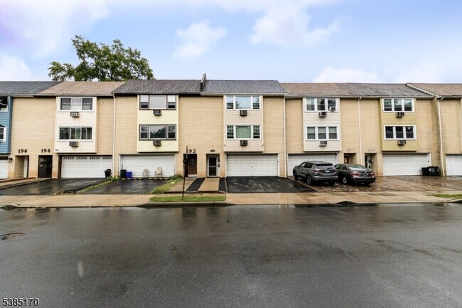 Foto del edificio - 190 Park St