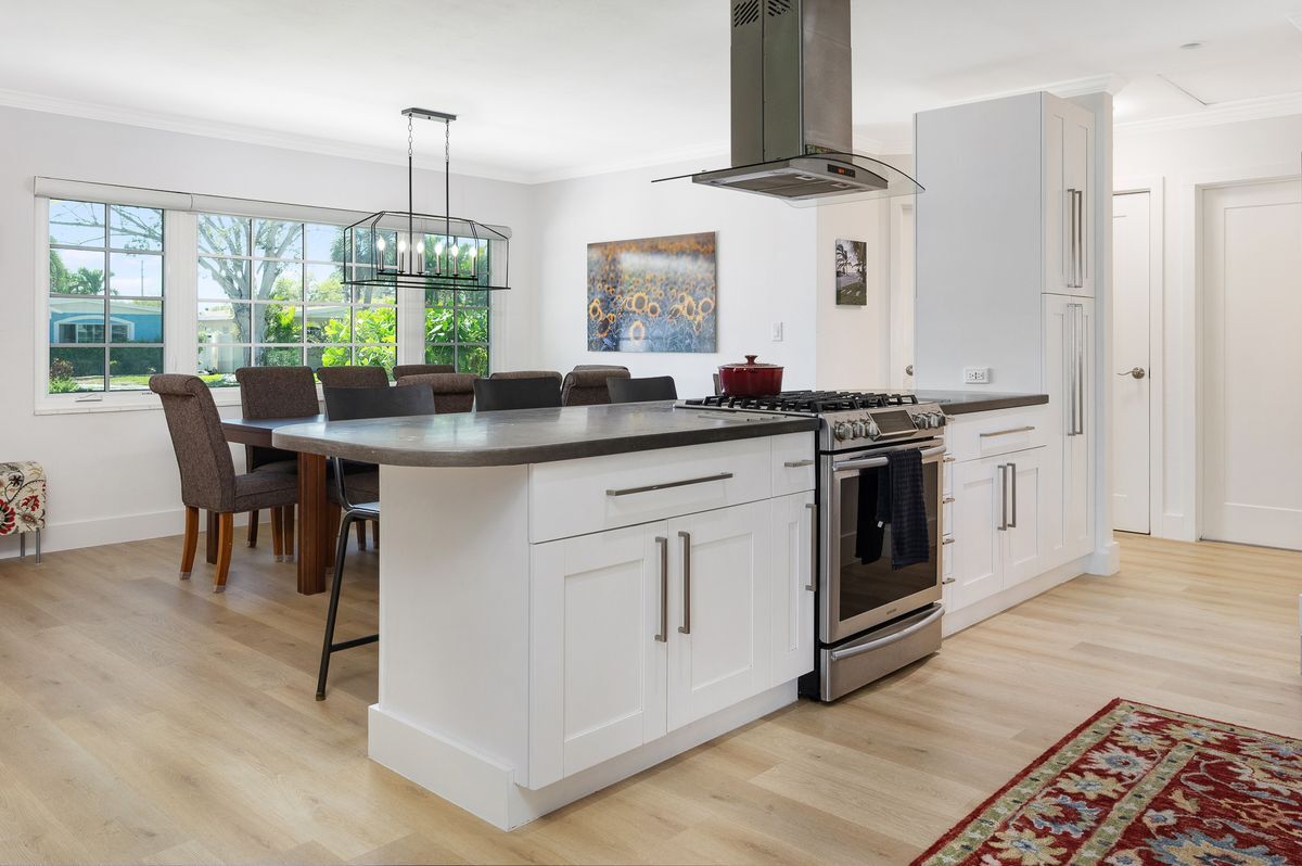 Foto del edificio - 715 44th Ave NE