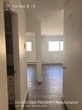 Building Photo - 727 5th Ave N