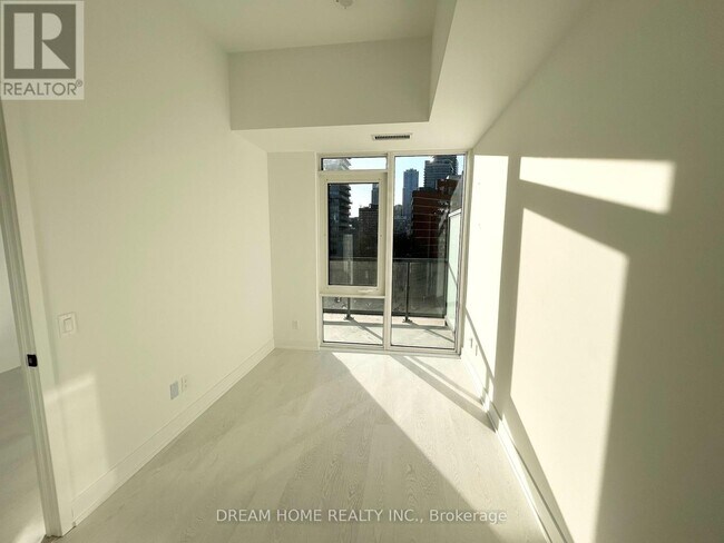 Photo du bâtiment - 308 Jarvis St