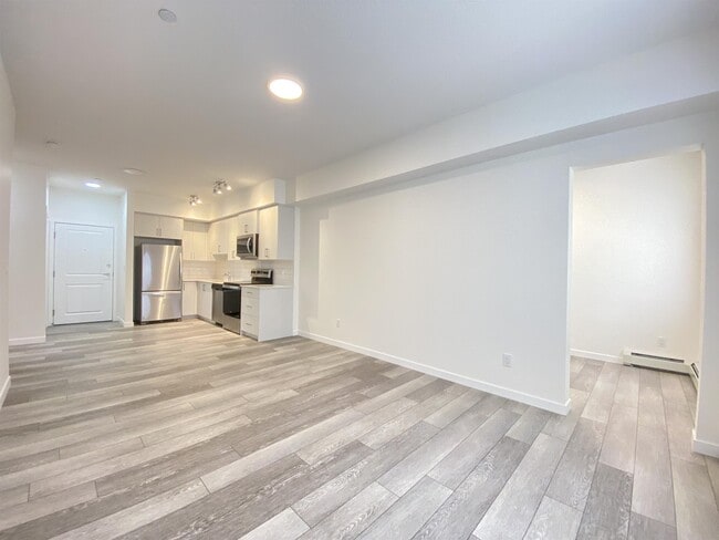 Building Photo - 3727-3727 Sage Hill Dr NW