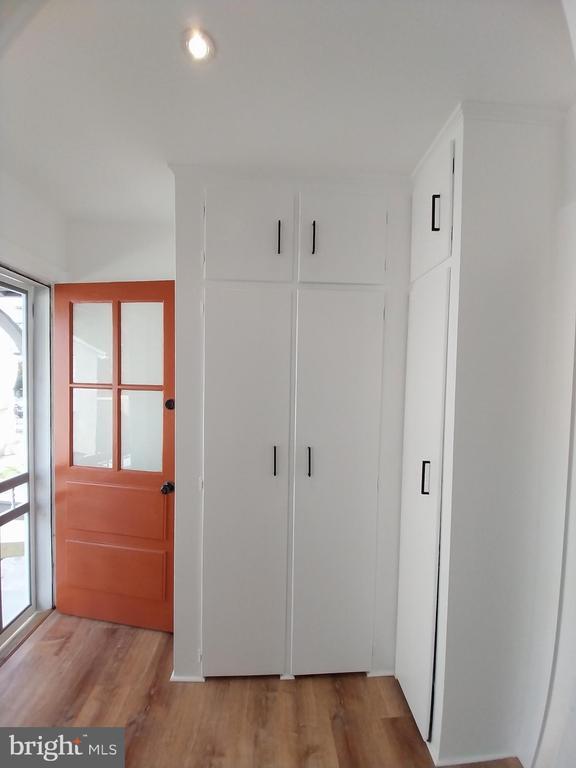 Primary Photo - 525 New St