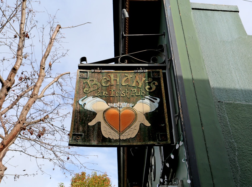 Is Burlingame Gardens a Good Place To Live in Burlingame