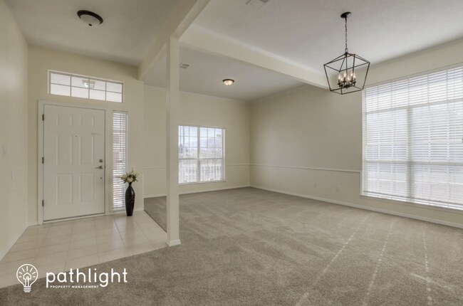 Foto del edificio - 8301 Strasburg Court Nw