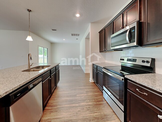 Building Photo - 140 Fornells Way