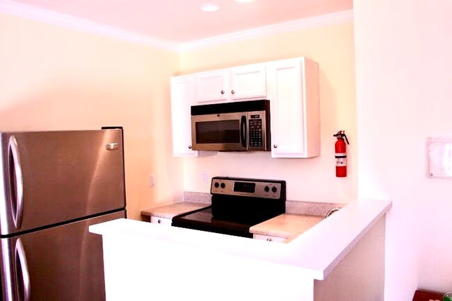 Building Photo - 6361 Olmadison Ln