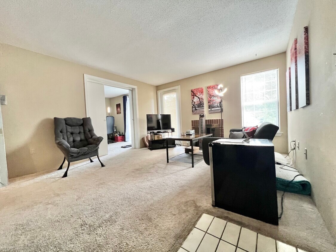 2 Walden Dr Unit 7, Natick, MA 01760 Condo for Rent in Natick, MA