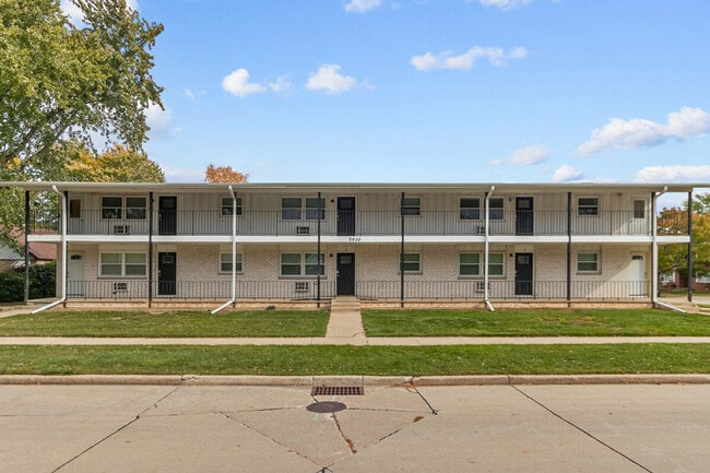 Building Photo - 928 W Browning St