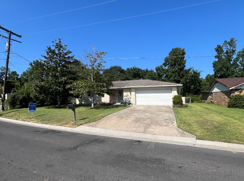 Foto principal - 914 S 10th St