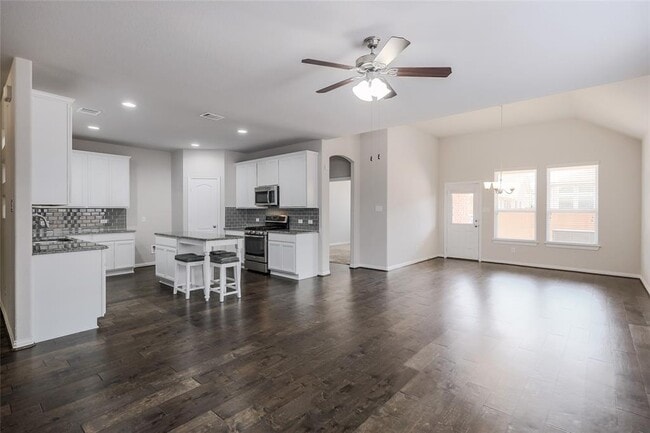Building Photo - 205 Penna Ln