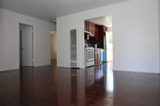 Building Photo - 24267 Silva Ave