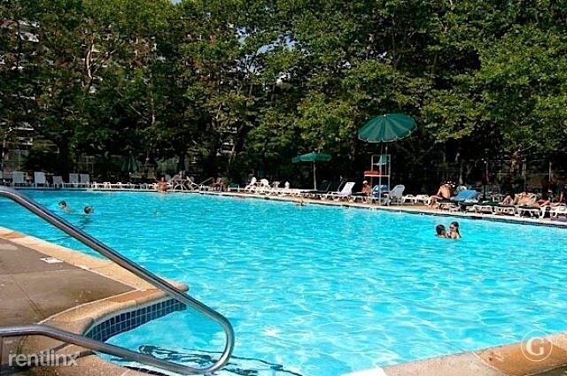 Foto del edificio - 600 Bronx River Rd