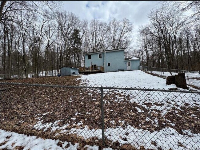 Building Photo - 261 York Rd