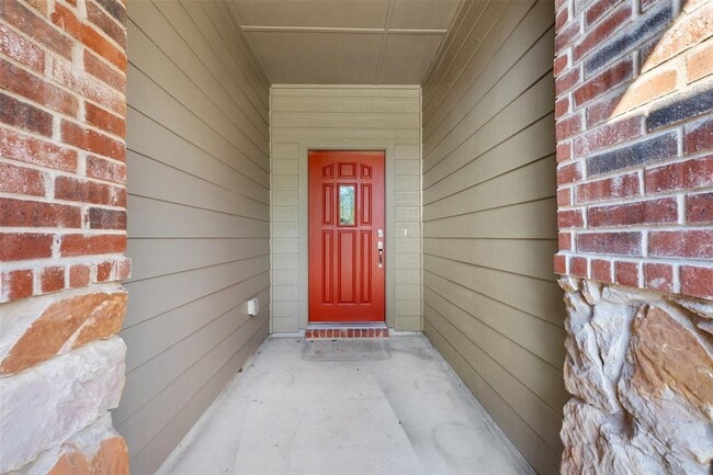 Building Photo - 220 Bauxite Dr