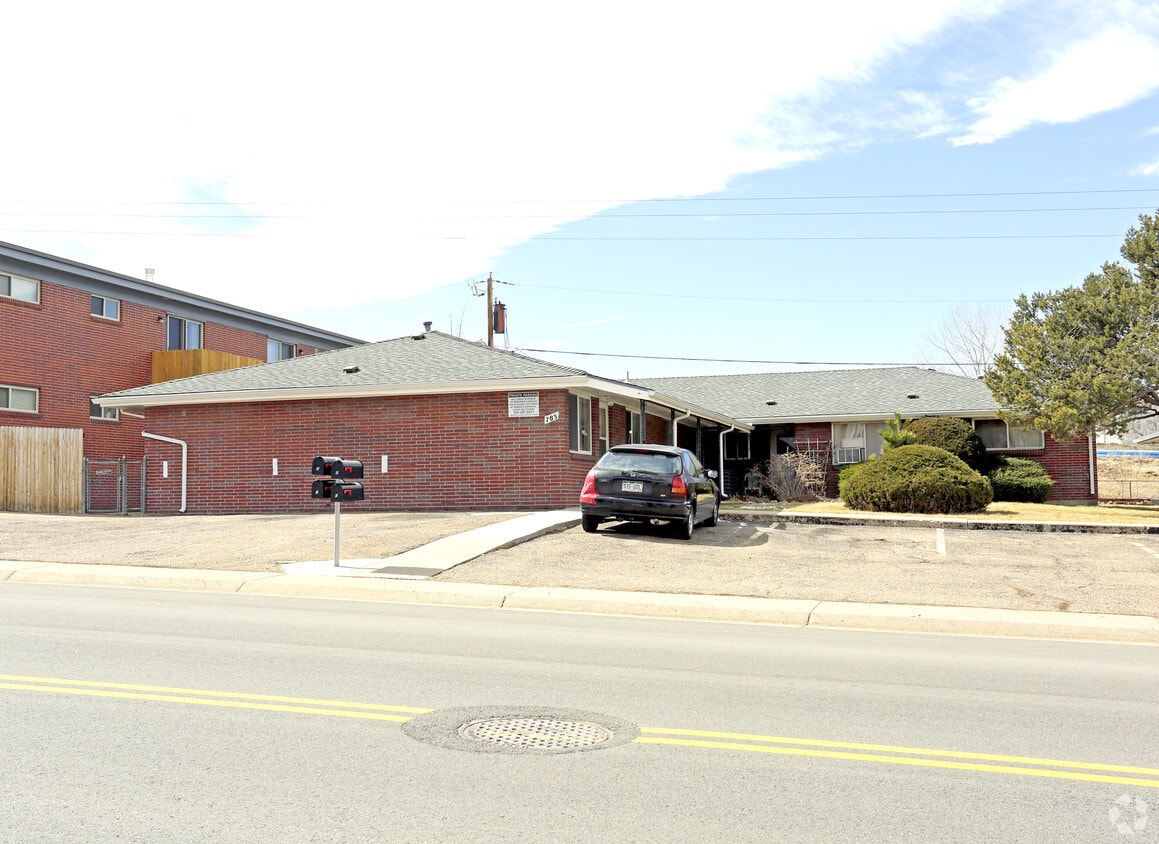 Building Photo - 763-771 Oak St