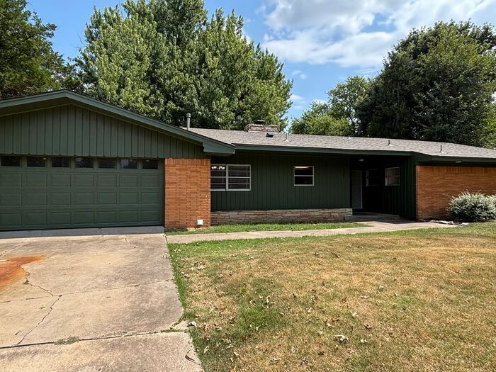 Foto principal - 121 Crestmont Ave