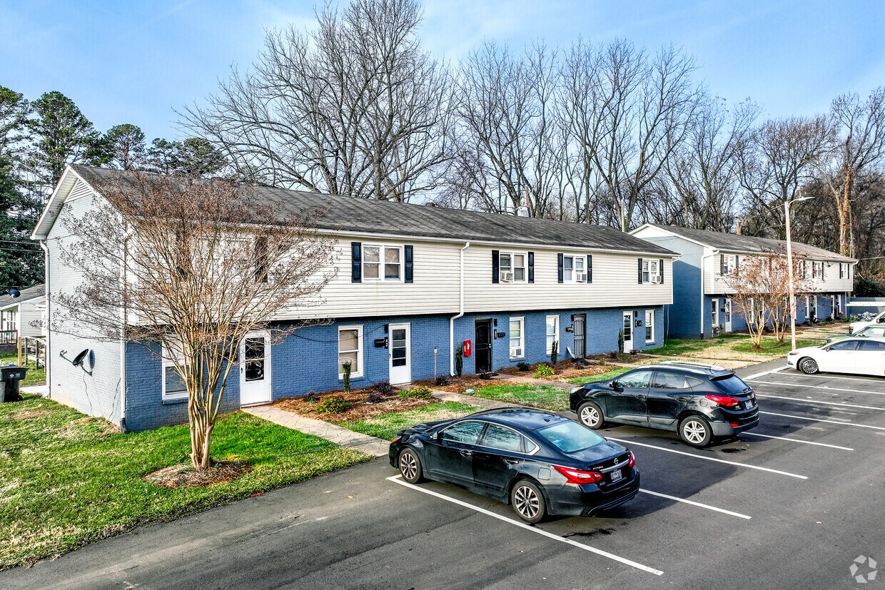 Ample Parking Available for Residents - 421 Honeywood Ave