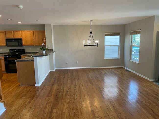 Building Photo - Beautiful home for rent Littelton CO