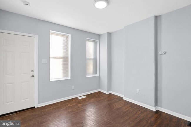 Foto del edificio - 707 Royden St