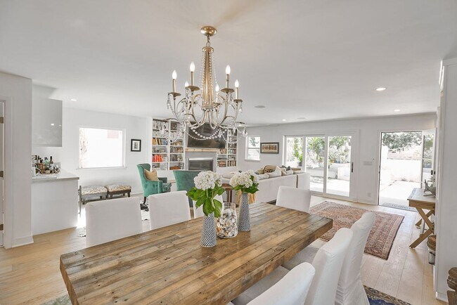 Foto del edificio - Spend the Holiday in Style | Fully Furnish...