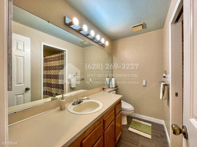 Foto del edificio - 2 br, 1.5 bath Condo - 15123 Sunwood Blvd ...