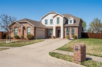 Building Photo - 1328 Luverne Dr