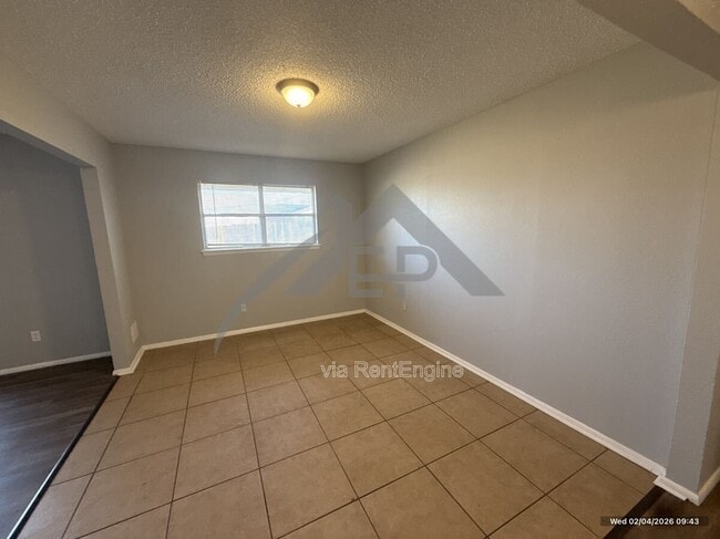 Building Photo - 629 Reynolds Rd