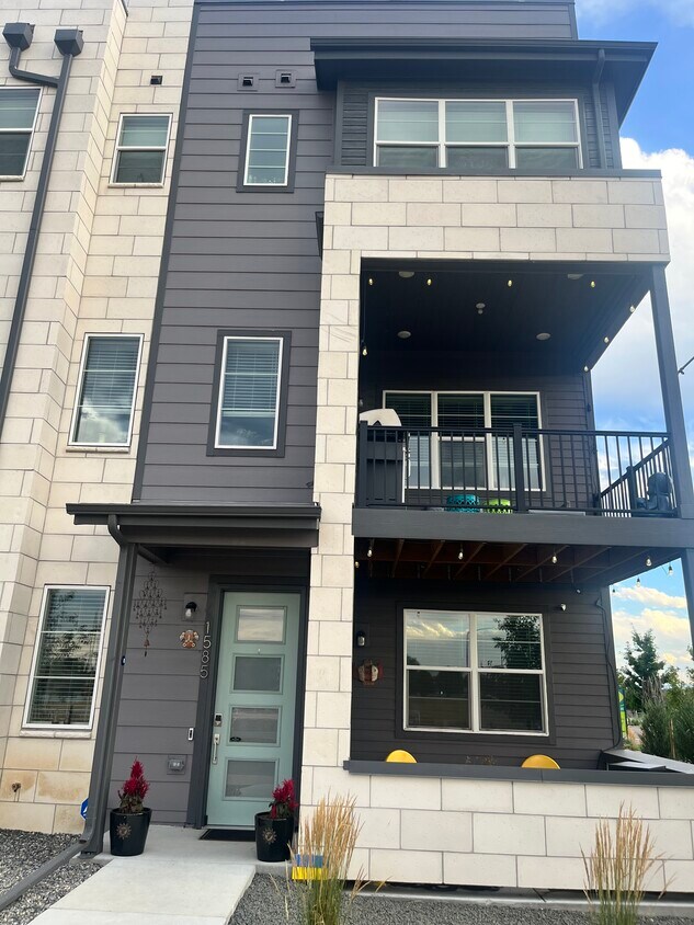 Foto principal - 1585 W 68th Ave