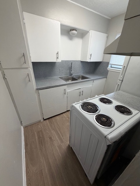 Building Photo - 5220 Weber Rd