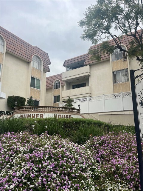 Foto del edificio - 5625 N Sumner Wy